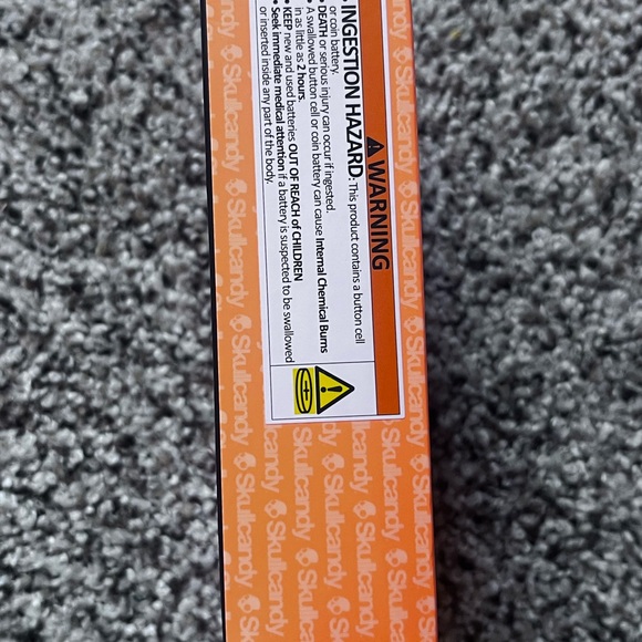 NWT Skullcandy Dime Evo Wireless Earbuds - Black and Orange - Picture 4 of 5